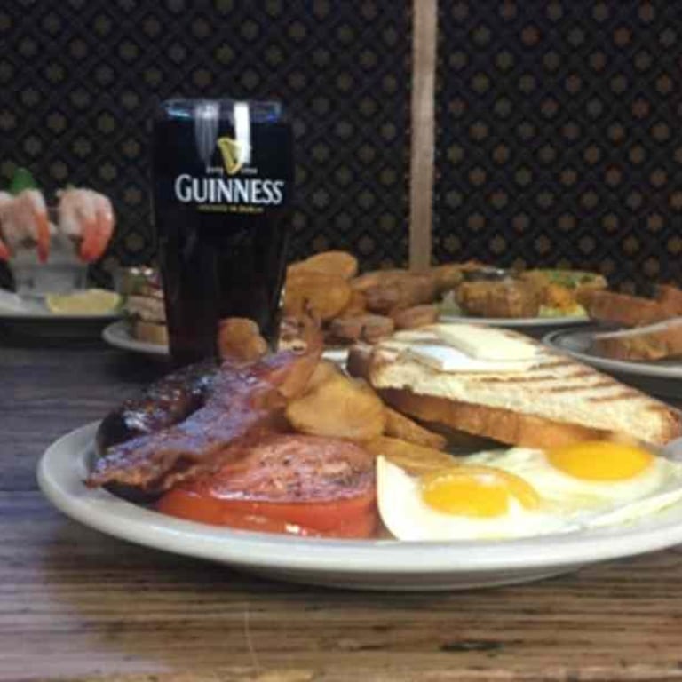 Authentic Full Irish Breakfast: A Hearty Start